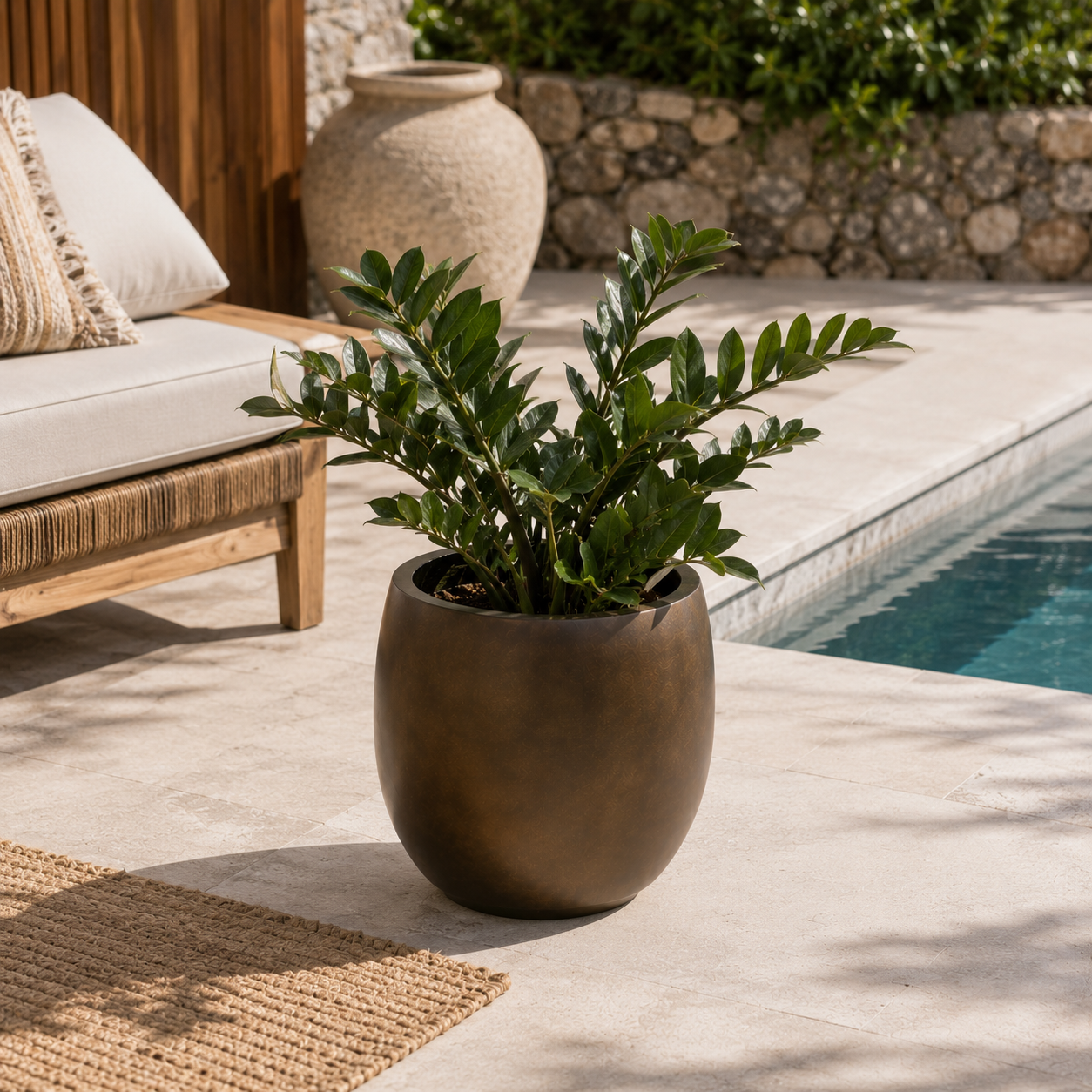 Tara Small Outdoor Planter